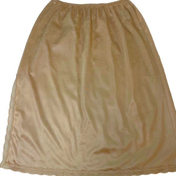 Vintage Givenchy Slip Size Large - Picture 6 of 12